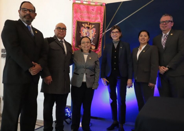 Rinden protesta las y el nuevo director de las ENMS de San Luis de la Paz, Irapuato y P&eacute;njamo 