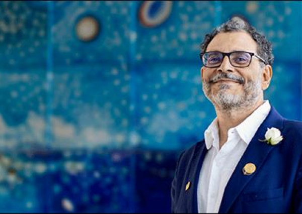 Acad&eacute;mico UG expone “La Econom&iacute;a de Colores en el desarrollo contempor&aacute;neo”, una alternativa para re imaginar la globalizaci&oacute;n