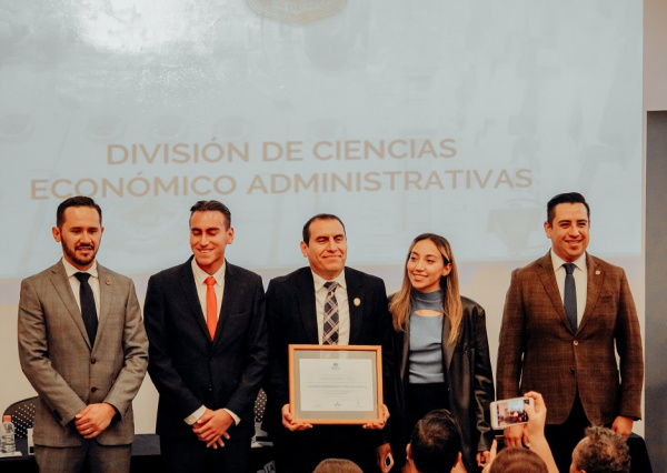 Renuevan certificaci&oacute;n internacional de la Licenciatura en Administraci&oacute;n de Recursos Tur&iacute;sticos de la UG