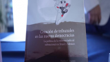 Presentan en la FILUG “Creaci&oacute;n de tribunales en las nuevas democracias. La pol&iacute;tica de la reforma judicial subnacional en Brasil y M&eacute;xico”