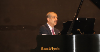 Ofrece maestro Ra&uacute;l Banderas concierto en edificio de Artes del Campus Guanajuato