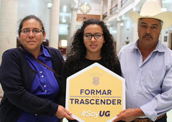 Refrenda UG su compromiso social a trav&eacute;s del Programa de Equidad Regional