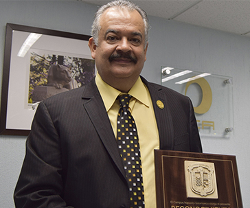 reconocen-al-dr-mejia-haro-ug-ugto-