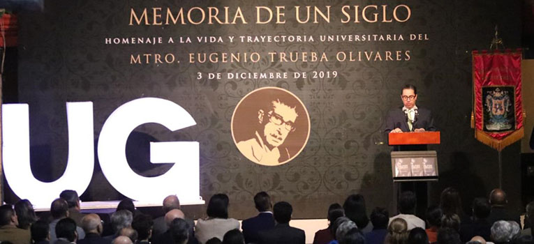 ug-rinde-homenaje-personajes-fundamentales-de-su-historia-trueba-olivares