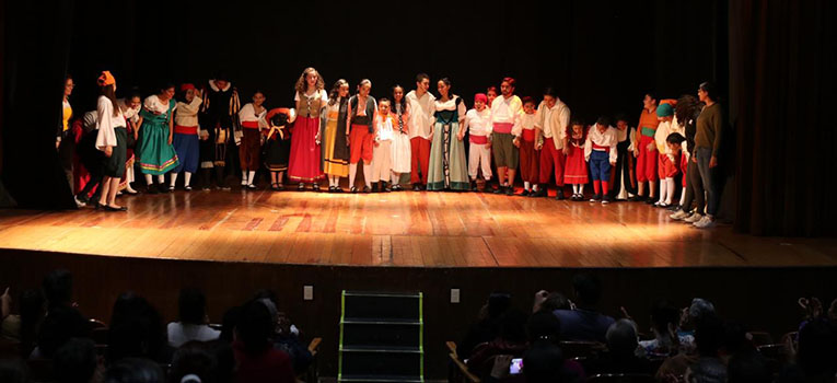 nias-nios-actores-presentaron-los-pasos-de-lope-de-rueda