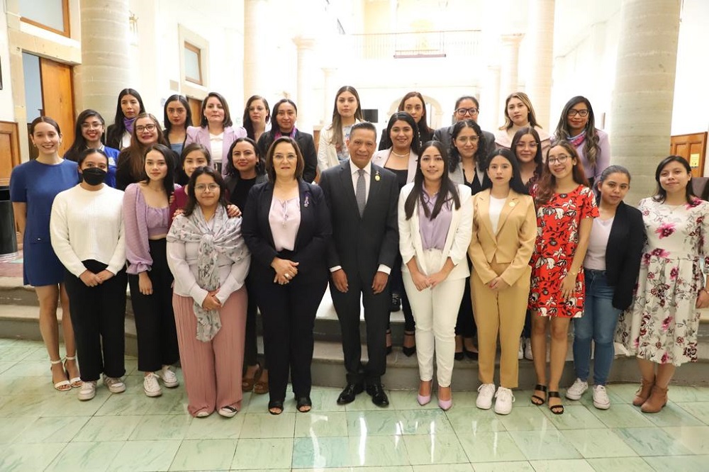 CEREMONIA DE FIN DE CURSOS DE LA MAESTRA EN CIENCIAS FORENSES 02