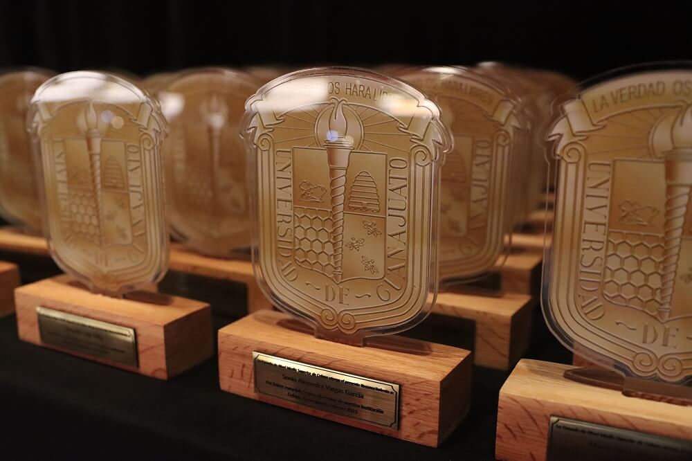 CEREMONIA DE FIN DE CURSOS DE LA MAESTRA EN CIENCIAS FORENSES 02