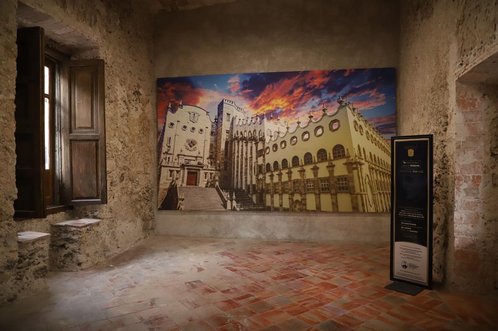 CEREMONIA DE FIN DE CURSOS DE LA MAESTRA EN CIENCIAS FORENSES 02