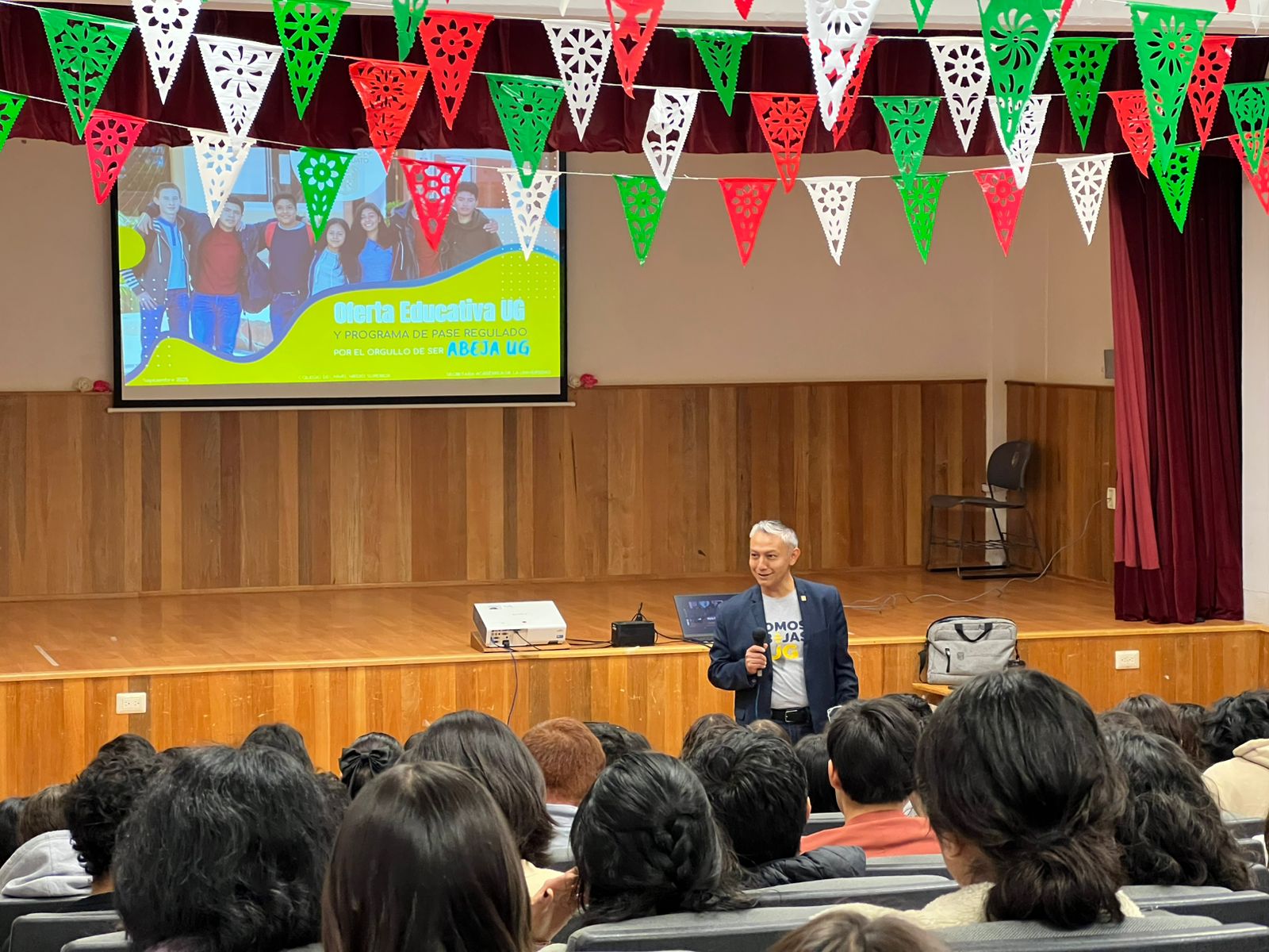 muestra profesiografica itinerante slp 1