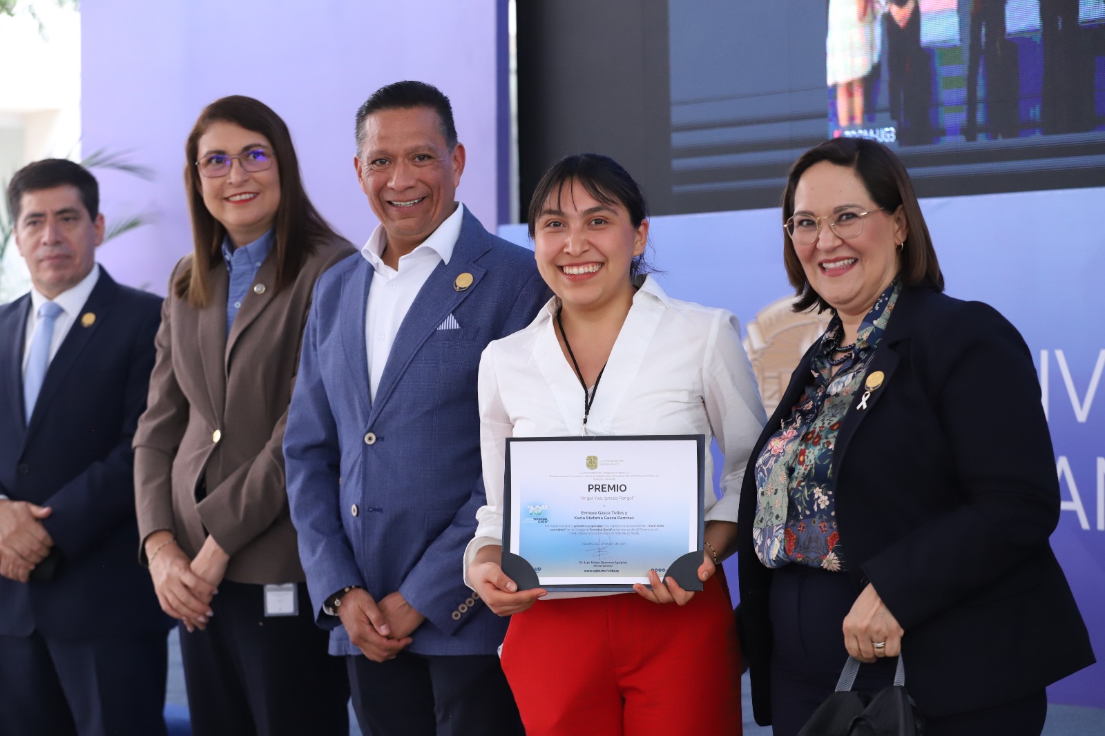 ninas en la ciencia 01