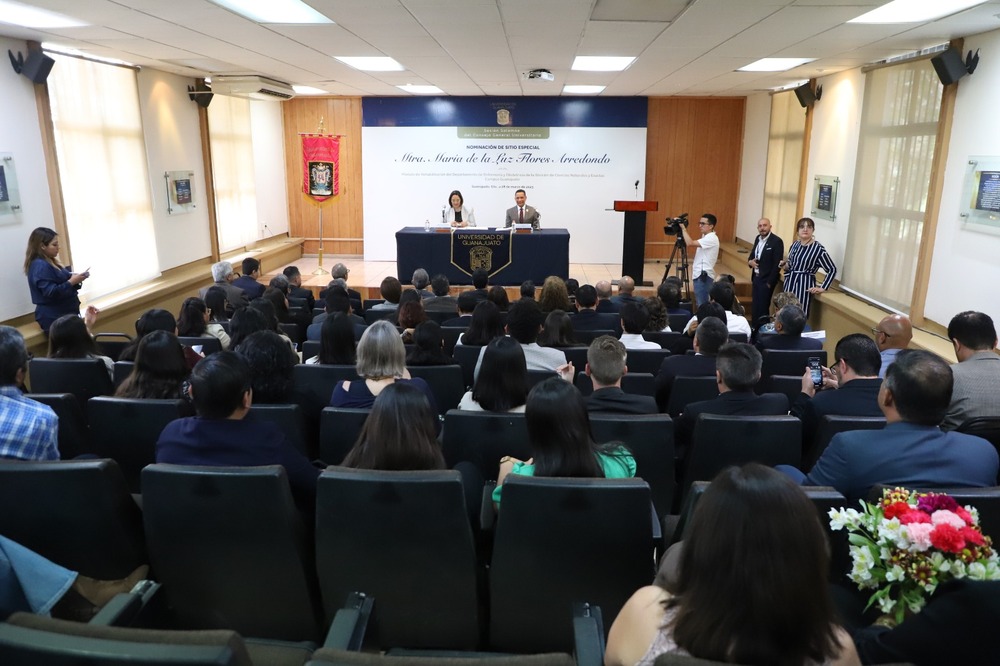 CEREMONIA DE FIN DE CURSOS DE LA MAESTRA EN CIENCIAS FORENSES 02